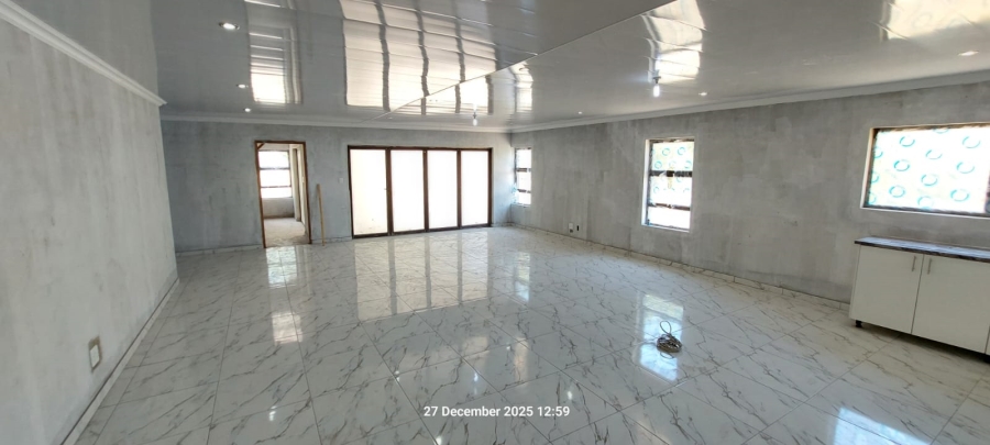 3 Bedroom Property for Sale in Paradise Beach Eastern Cape